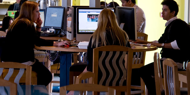 Three alumni study at Payson Library - Pepperdine University Three alumni study at Payson Library - Pepperdine University