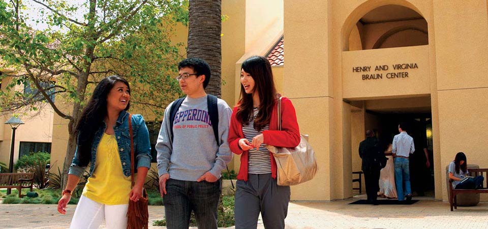 Students walking by Braun Center - Pepperdine University