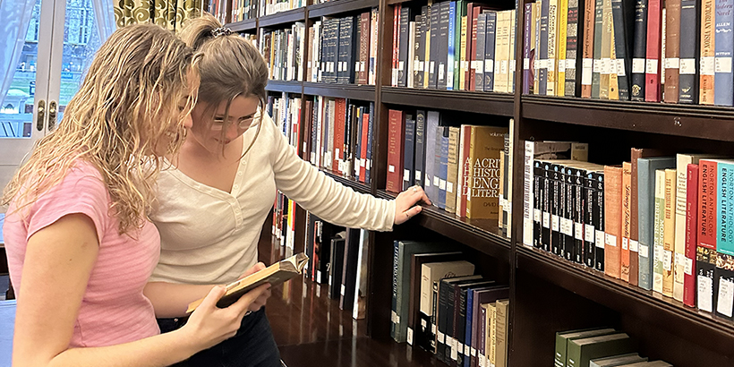 Pepperdine Libraries Enhances London Collection
