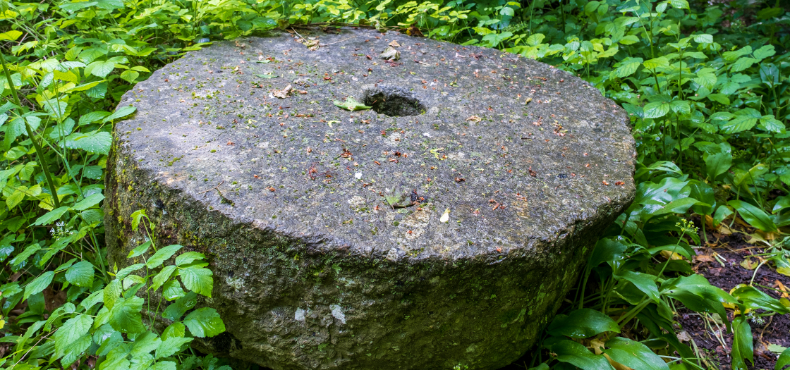 This millstone is a relic of the mill that once stood on the property and was used to grind the grain that was grown on the estate’s farm into flour.