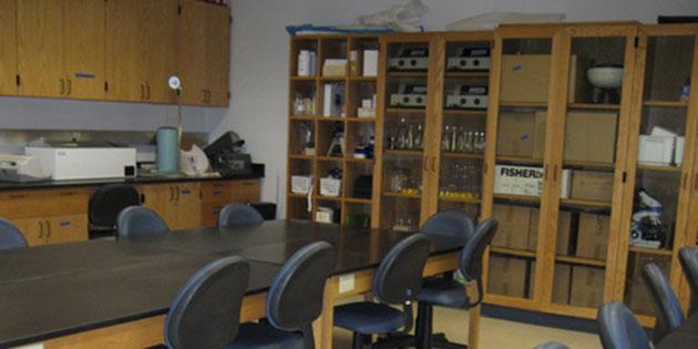 Teaching Lab room 210, Keck Science Center Main Campus
