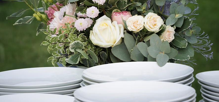 Chateau Events Plates and flowers
