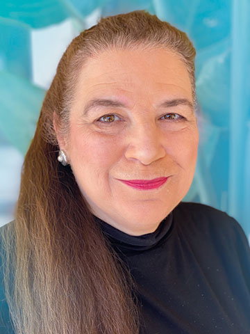 Martha Molina Bernadett (MBA ’01, PKE 105)