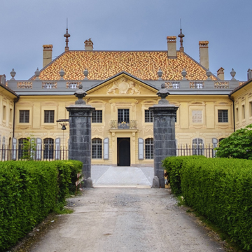 Château d’Hauteville entrance