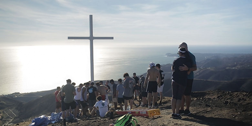 Surveying the Cross - Pepperdine Magazine