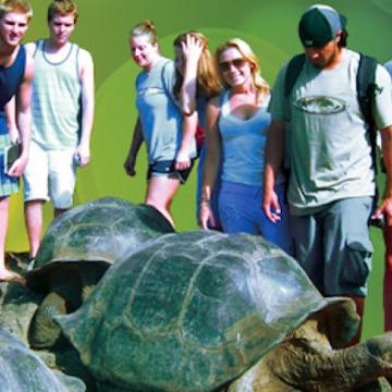 Seaver College students in Galapagos Islands - Pepperdine Magazine