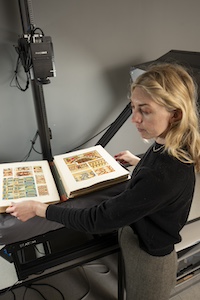 Bailey Berry and a phase one camera