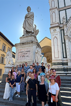 Florence alumni with Dante