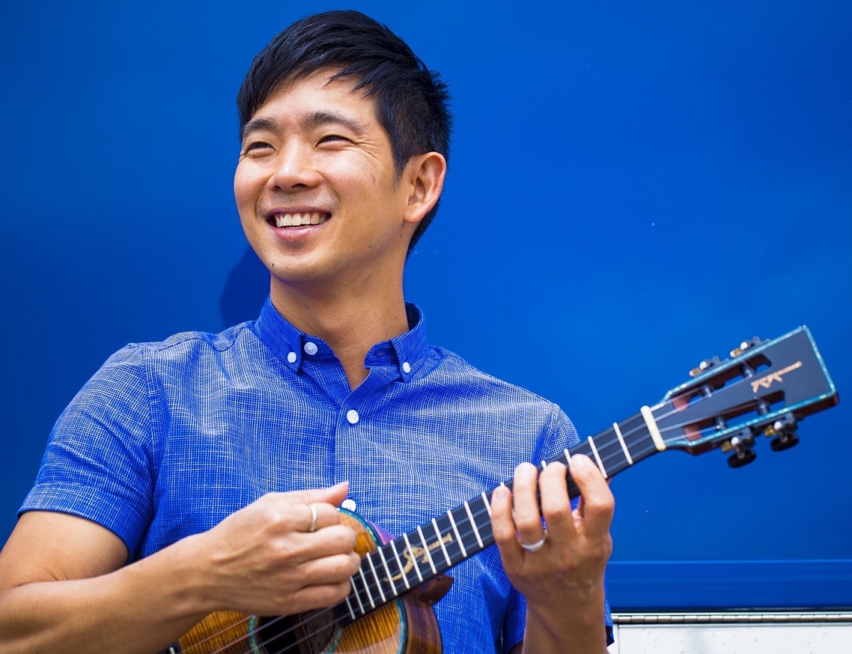 Jake ukulele online