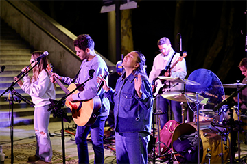 Worship artists lifting their praises