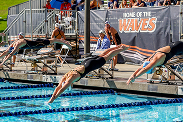 Women's swim and dive