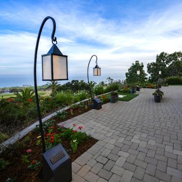Four Lights Memorial Installed on Pepperdine University Malibu Campus in Remembrance of Four Seaver College Students