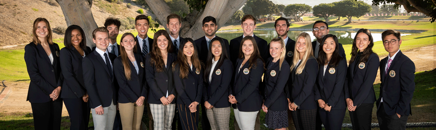 PAC 2021-2022 group members posed on Alumni Park